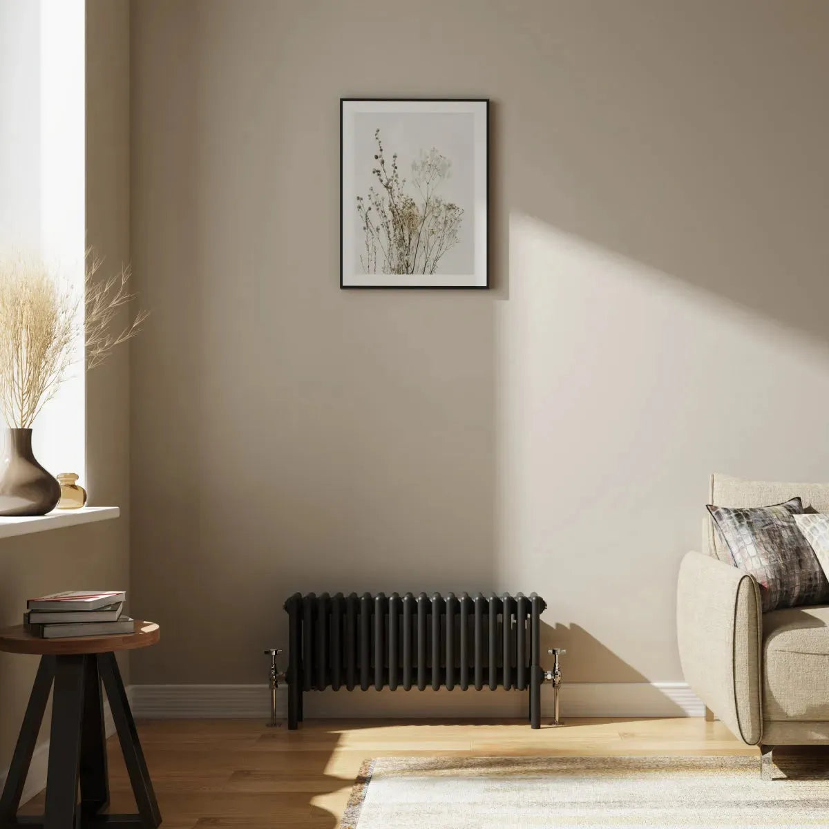 Ferentino - Traditional horizontal column radiator black
