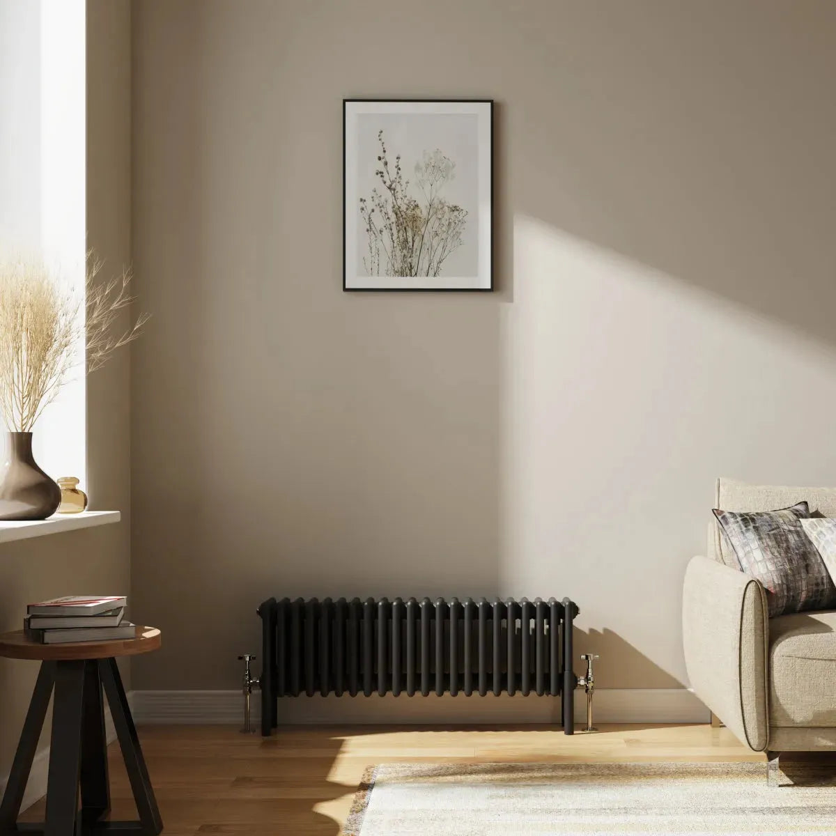 Ferentino - Traditional horizontal column radiator black