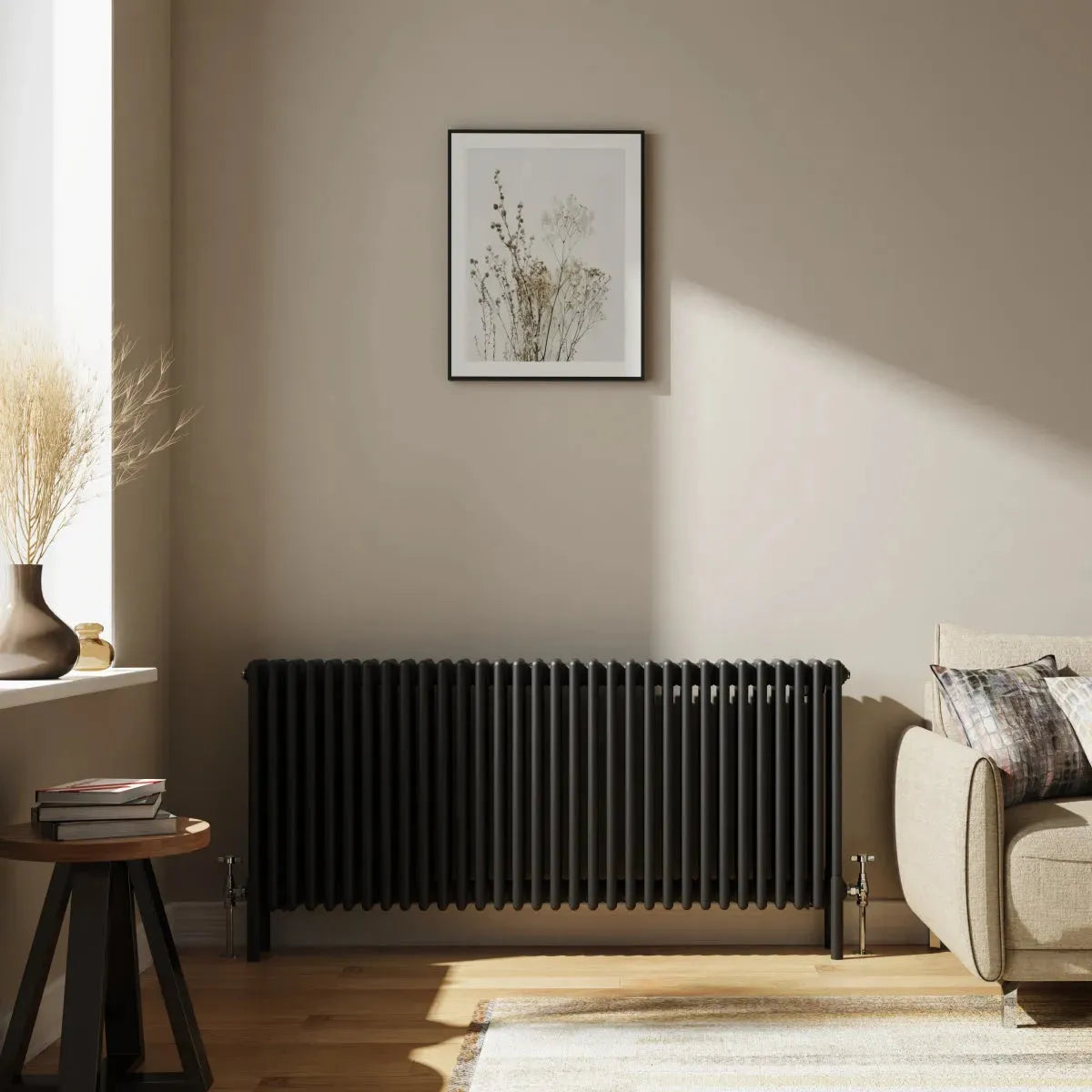 Ferentino - Traditional horizontal column radiator black