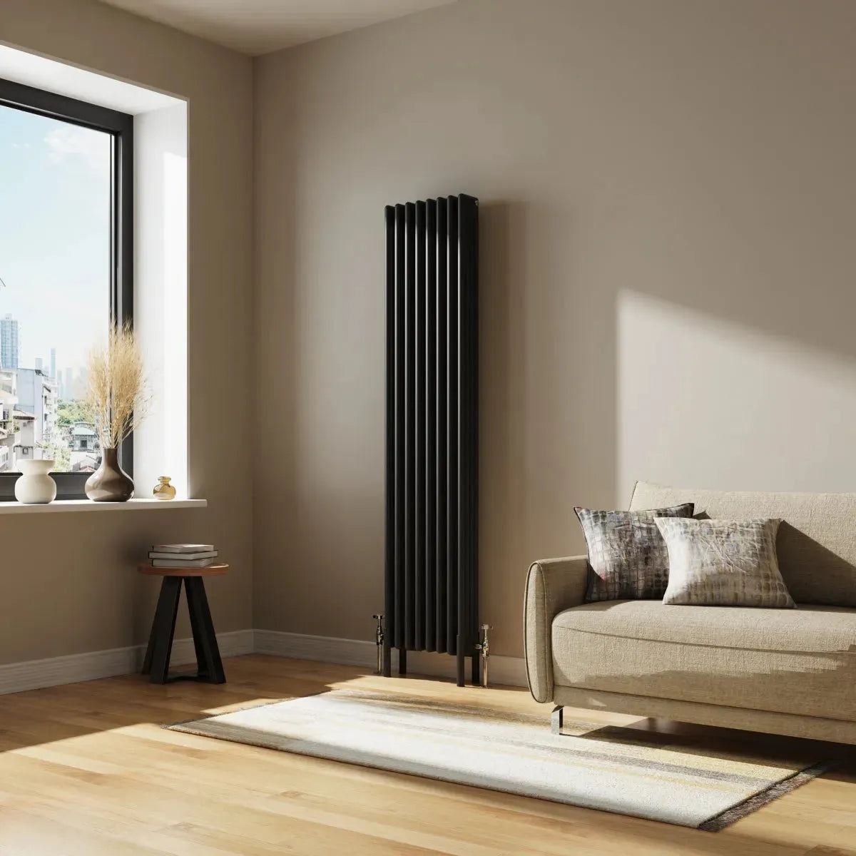 Ferentino - Traditional vertical column radiator black - Warmthology