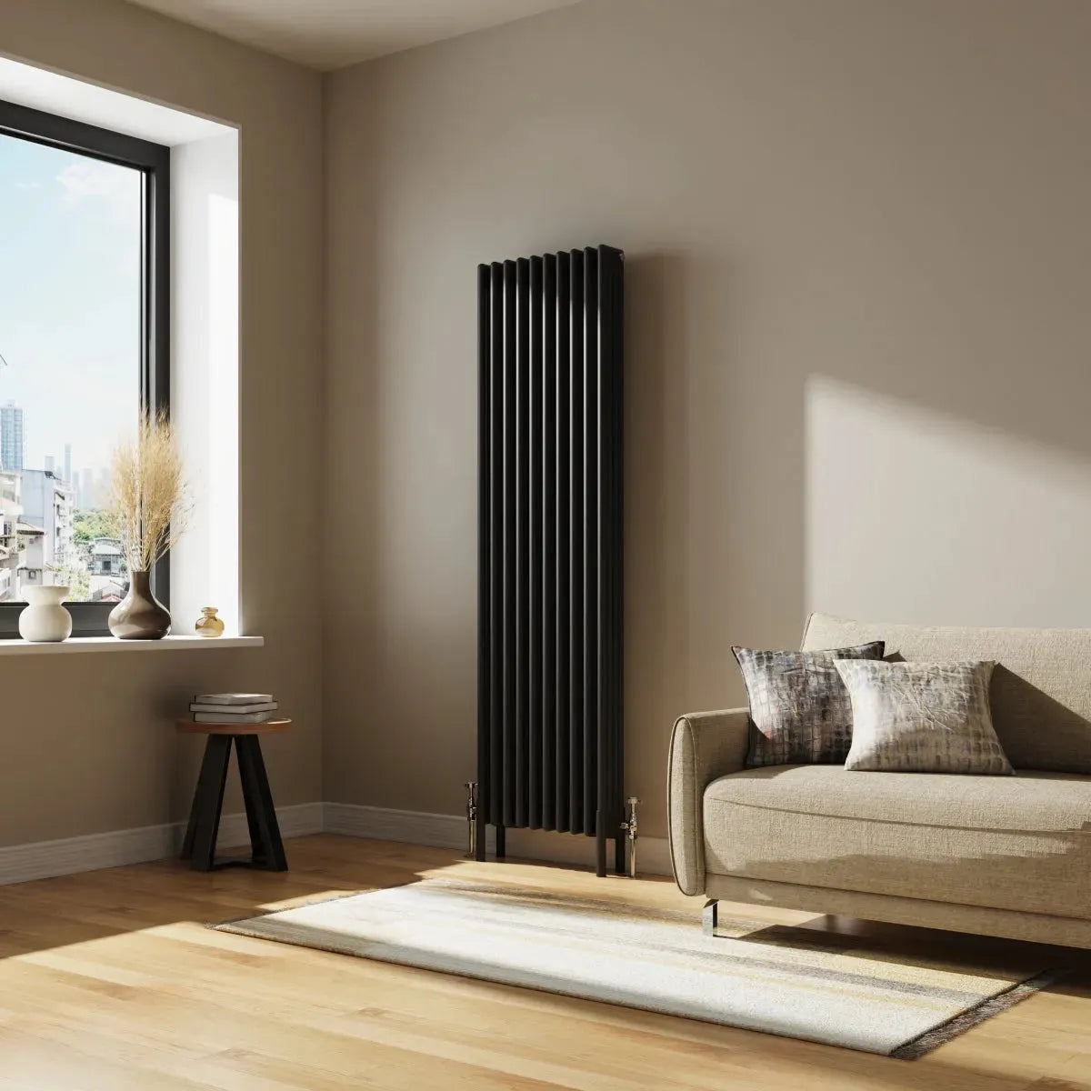 Ferentino - Traditional vertical column radiator black - Warmthology