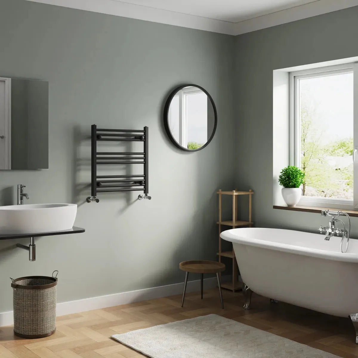 Enna - Straight heated towel rail black