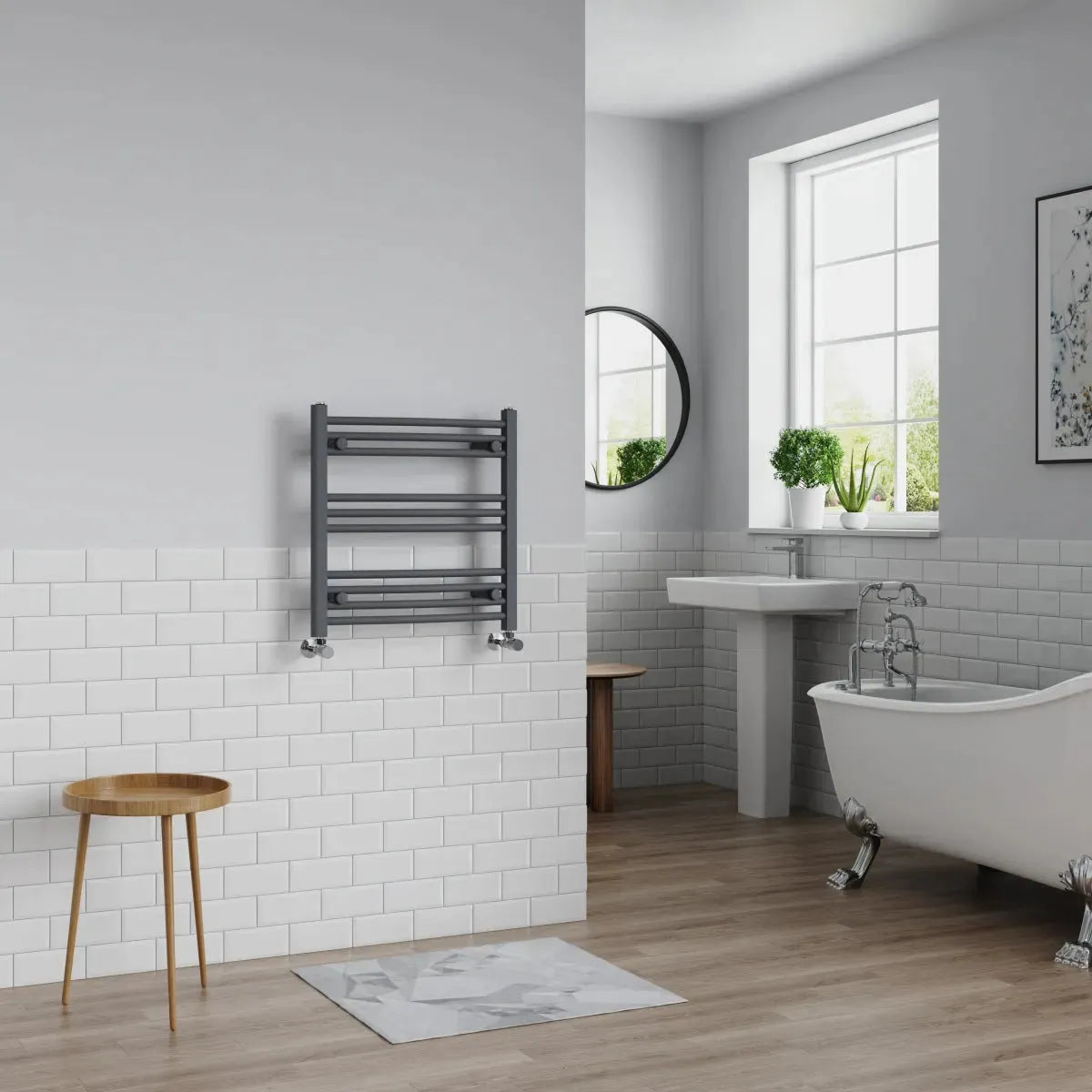 Gela - Curved heated towel rail anthracite