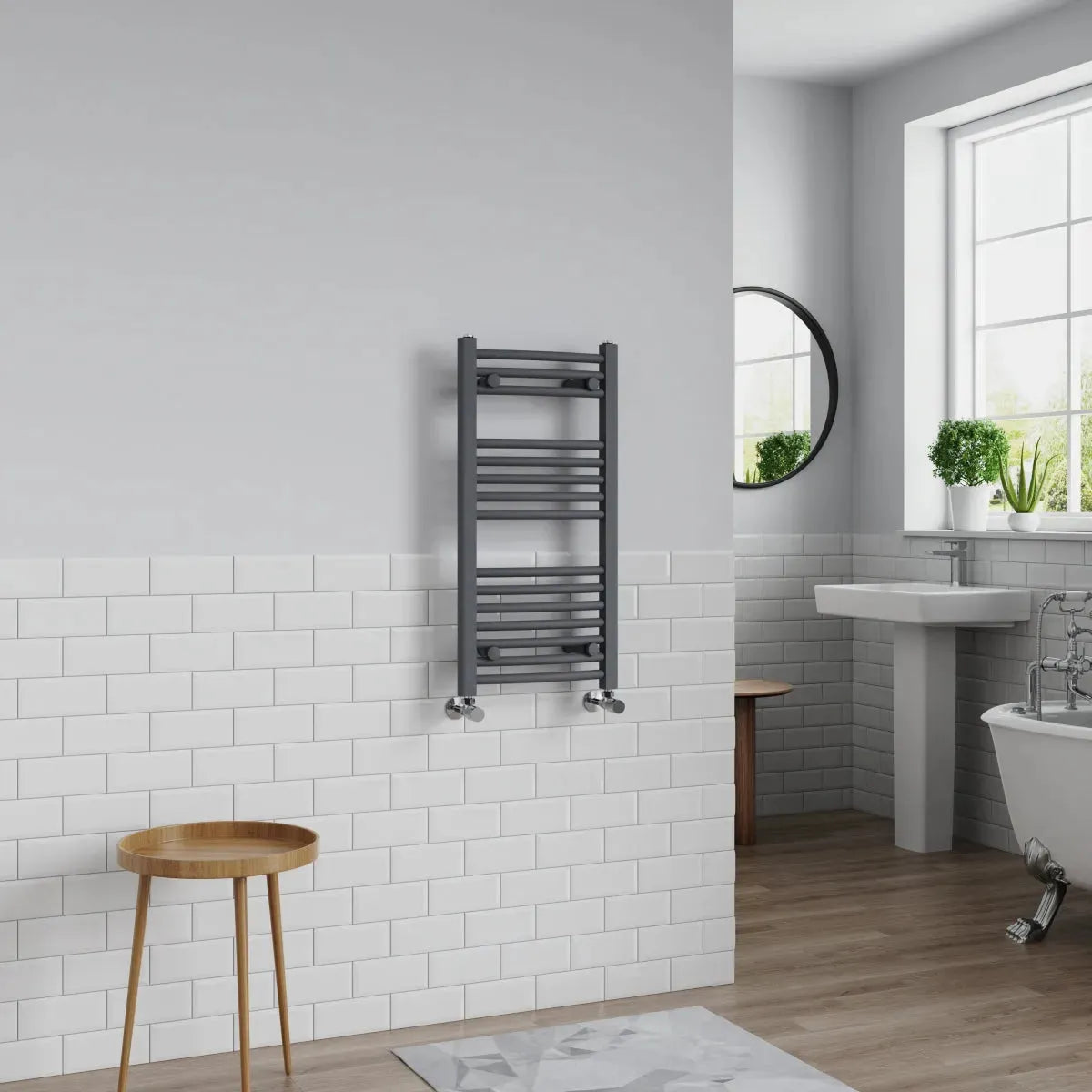 Gela - Curved heated towel rail anthracite