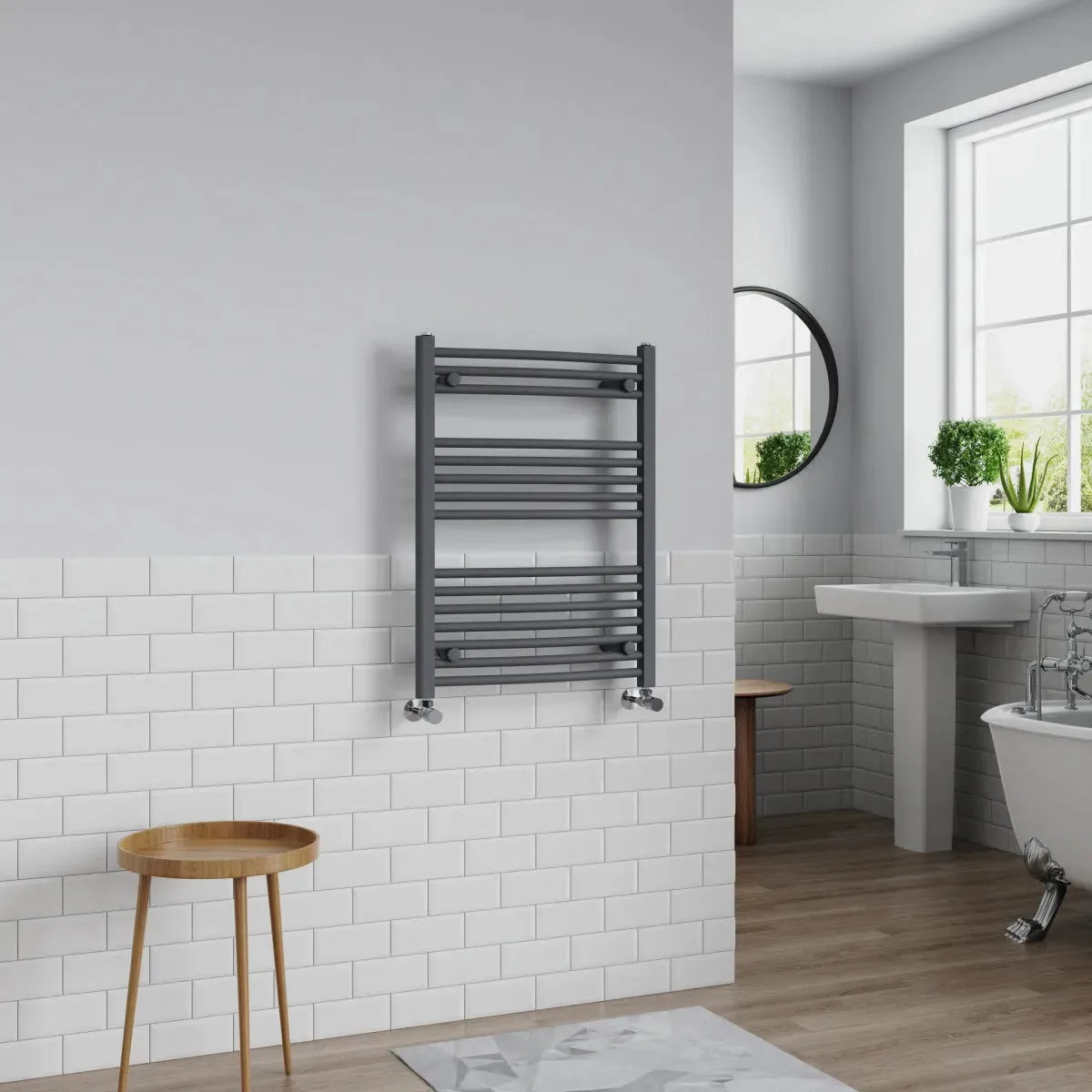 Gela - Curved heated towel rail anthracite