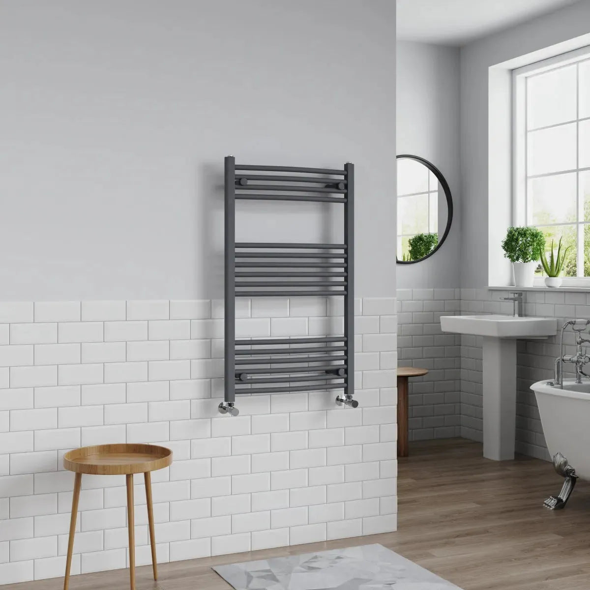 Gela - Curved heated towel rail anthracite