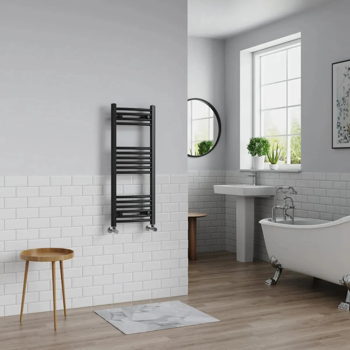 Gela - Curved heated towel rail black