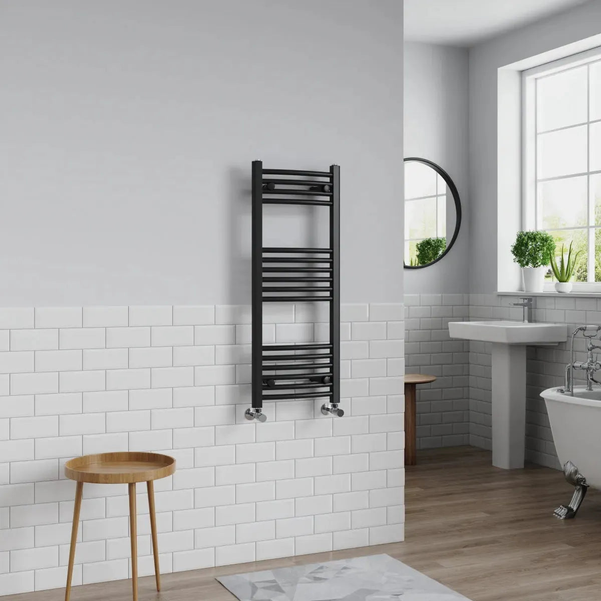 Gela - Curved heated towel rail black