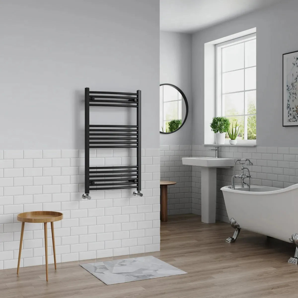 Gela - Curved heated towel rail black