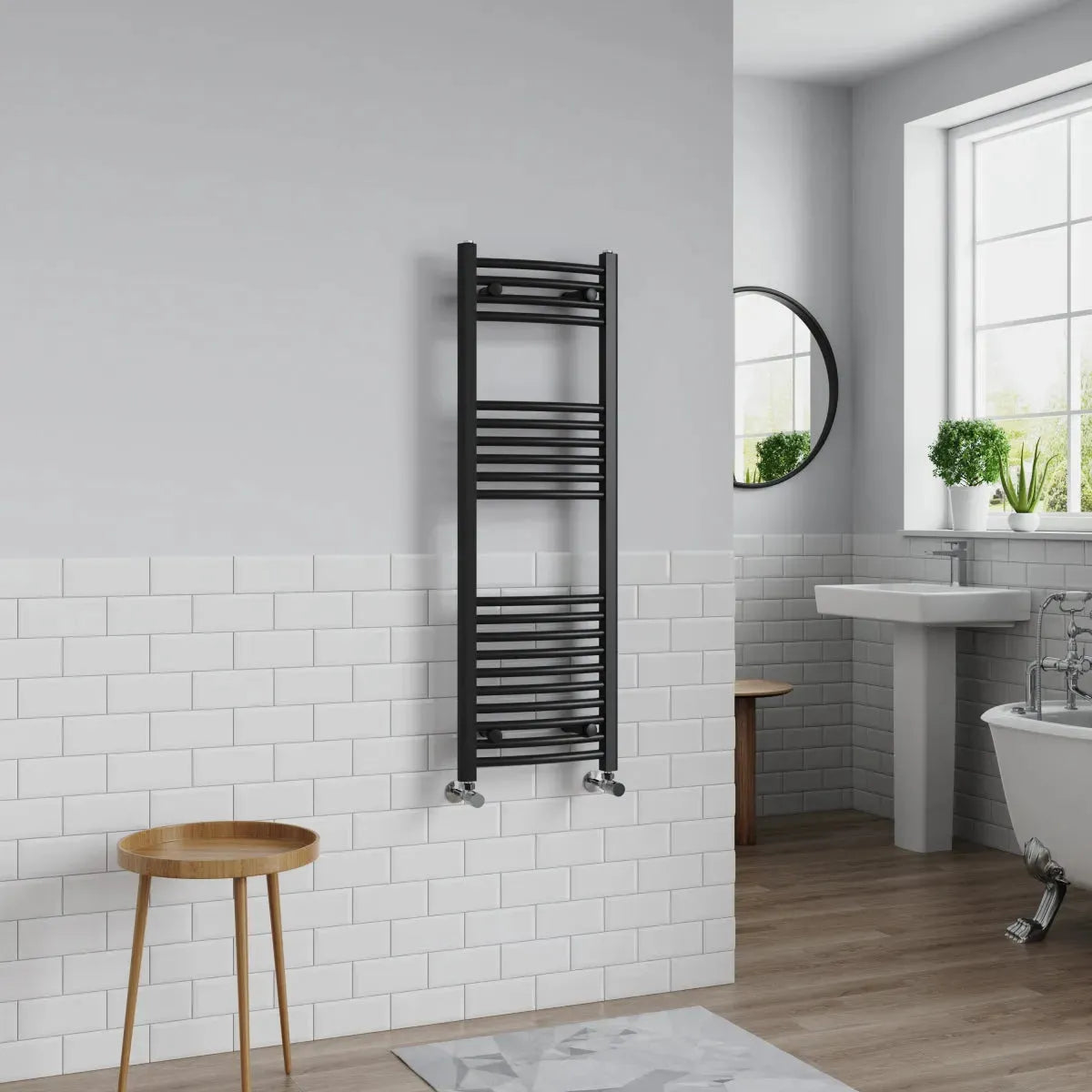 Gela - Curved heated towel rail black