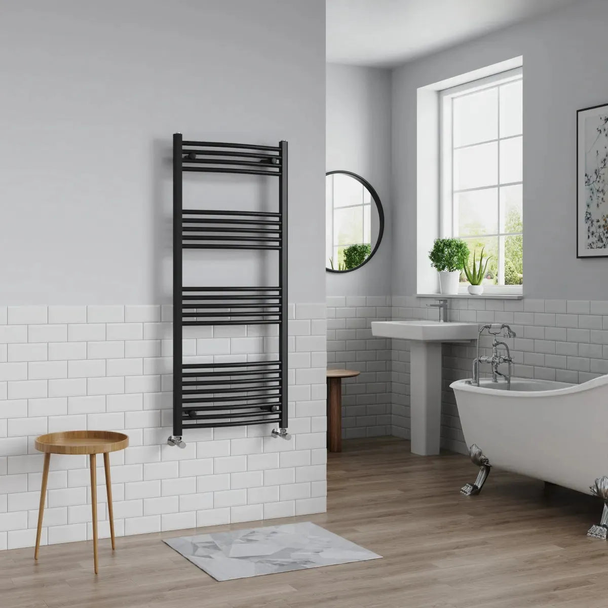 Gela - Curved heated towel rail black