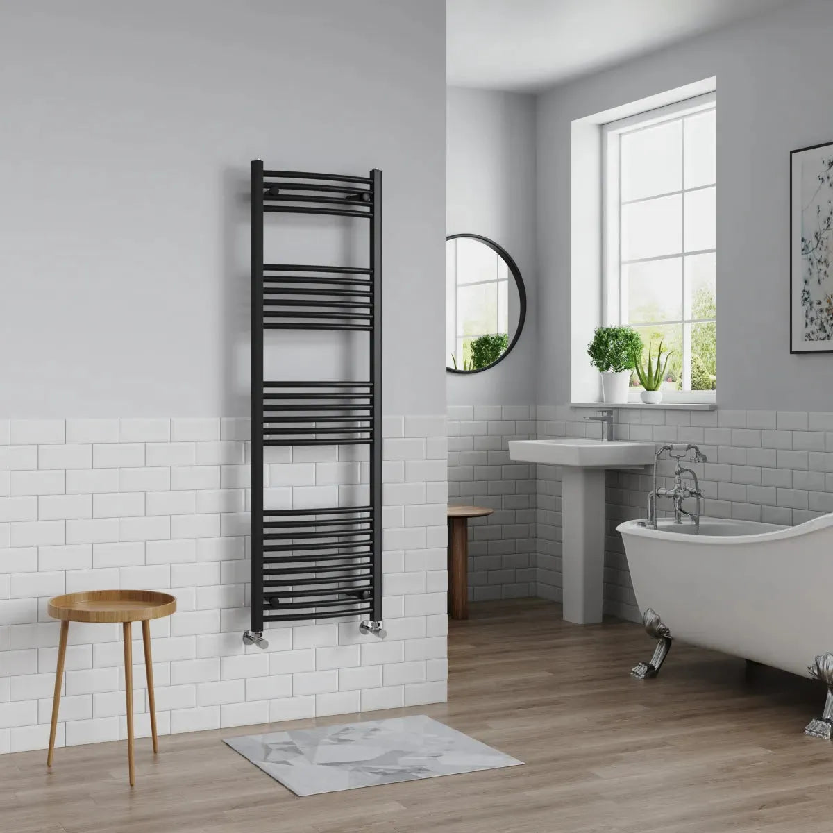 Gela - Curved heated towel rail black