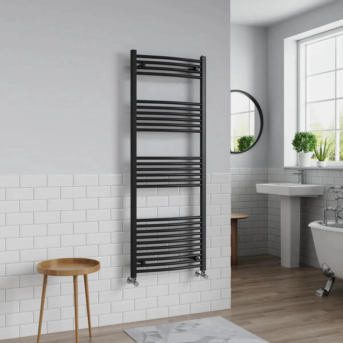 Gela - Curved heated towel rail black