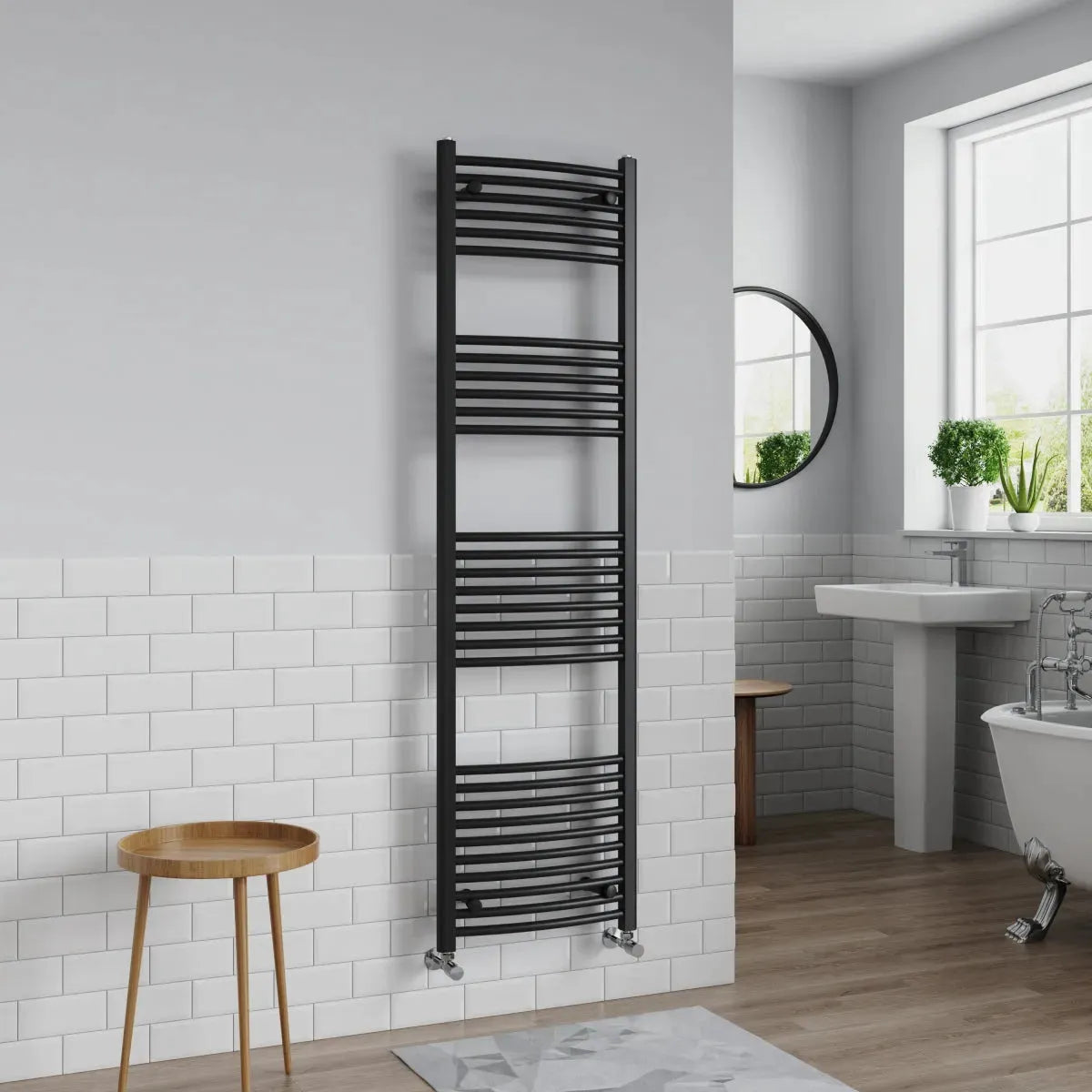 Gela - Curved heated towel rail black