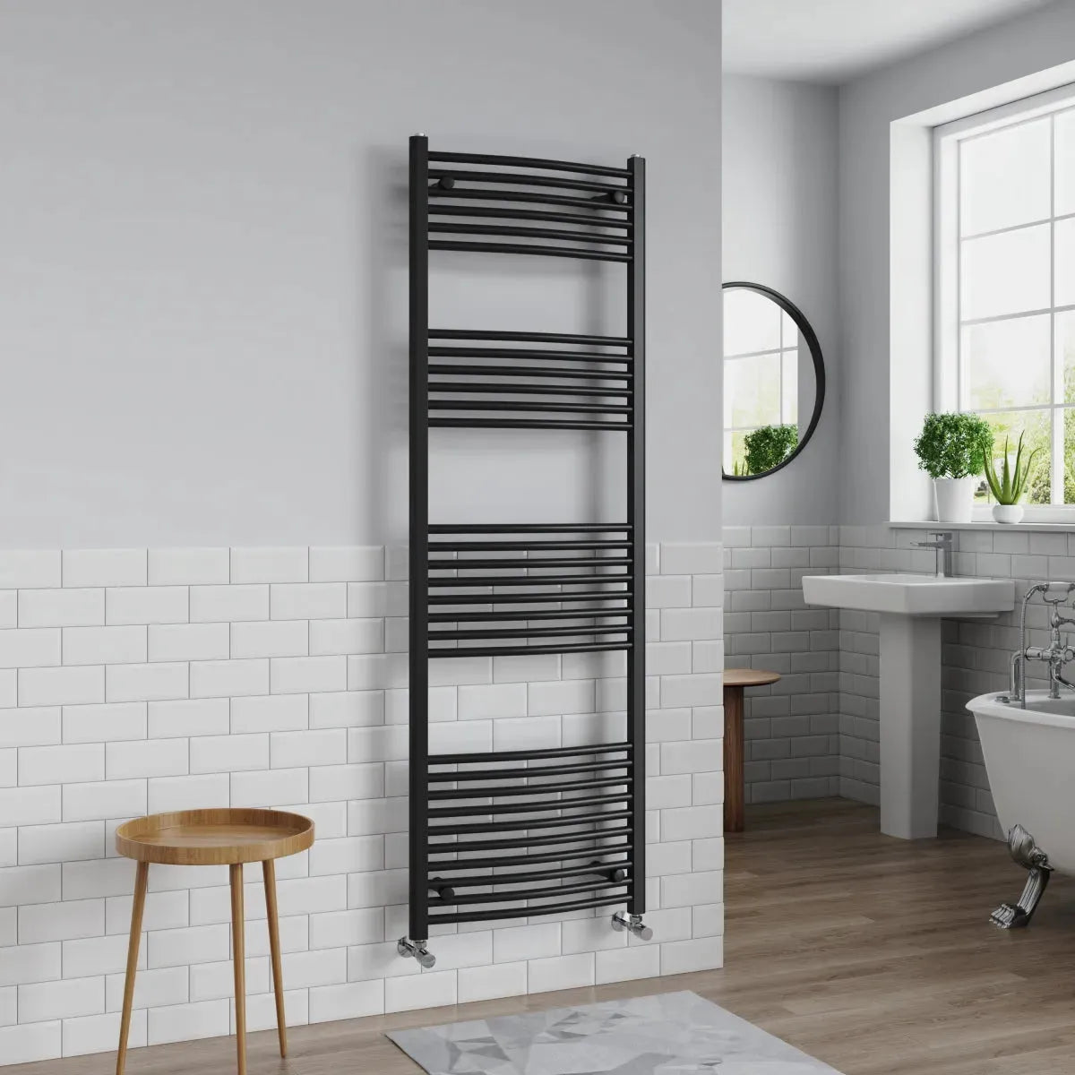 Gela - Curved heated towel rail black