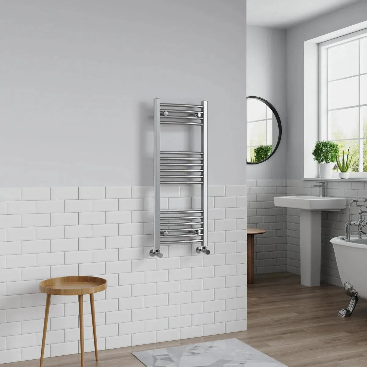 Gela - Curved heated towel rail chrome