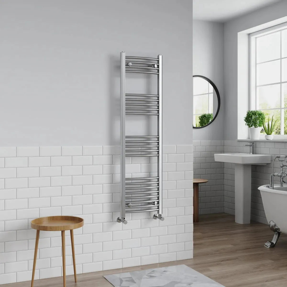 Gela - Curved heated towel rail chrome