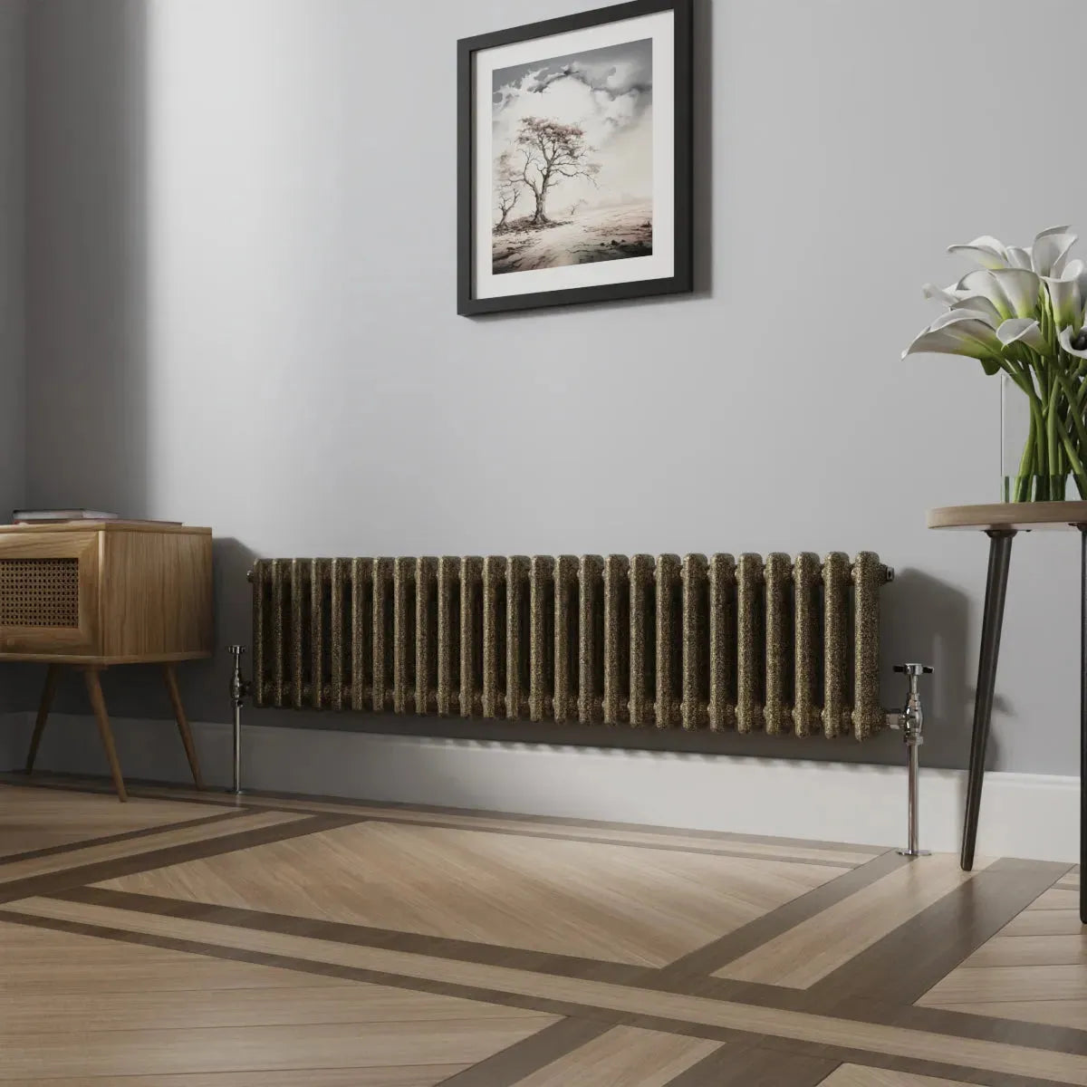 Ferentino - Traditional horizontal column radiator blackened gold