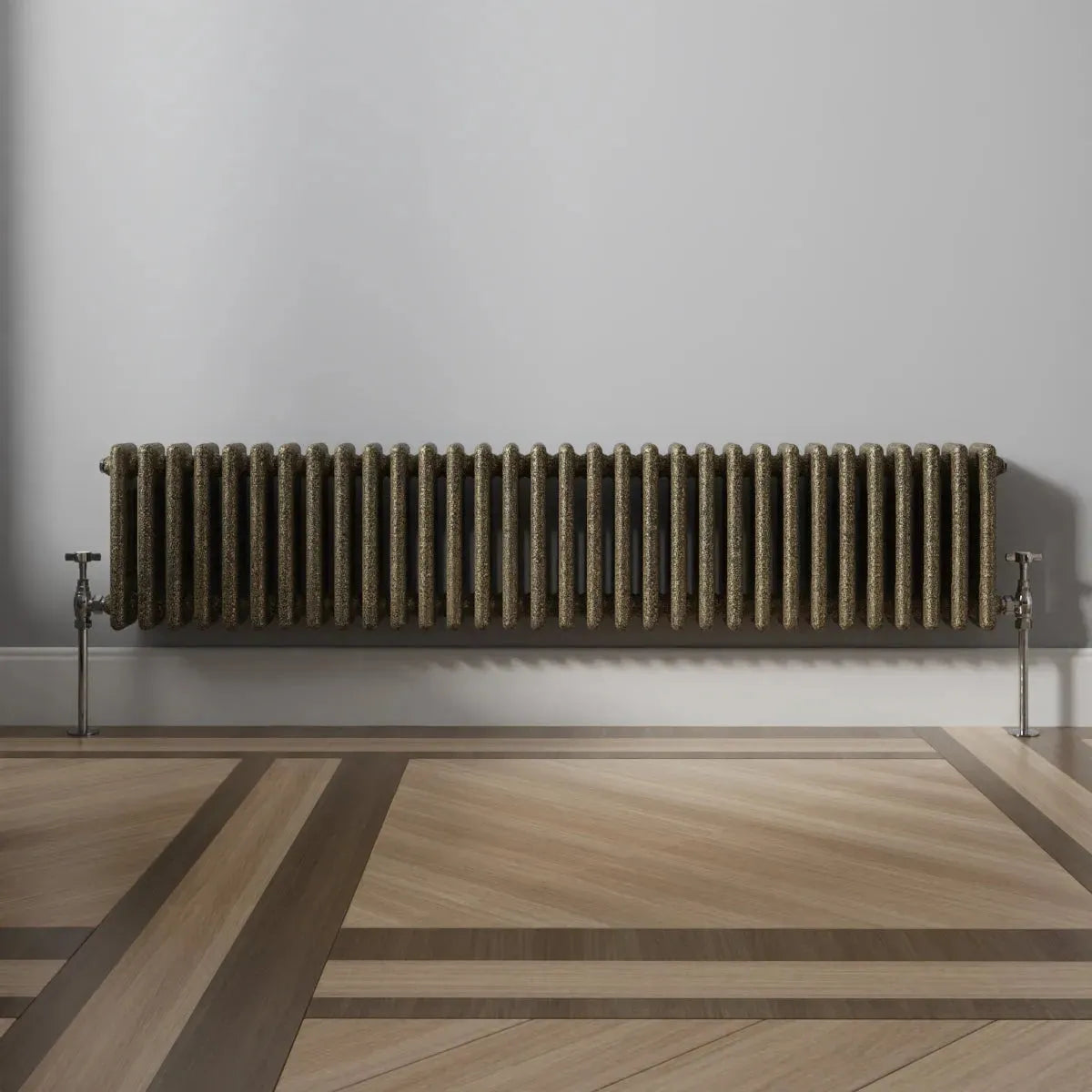 Ferentino - Traditional horizontal column radiator blackened gold