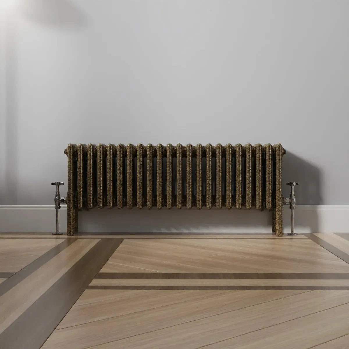 Ferentino - Traditional horizontal column radiator blackened gold