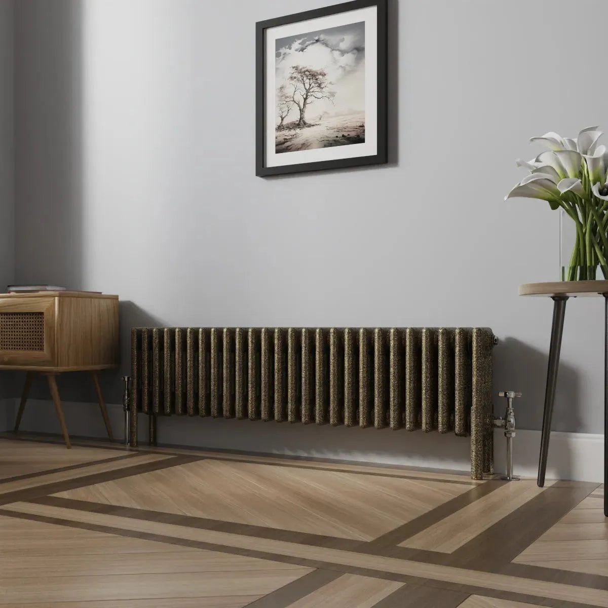 Ferentino - Traditional horizontal column radiator blackened gold