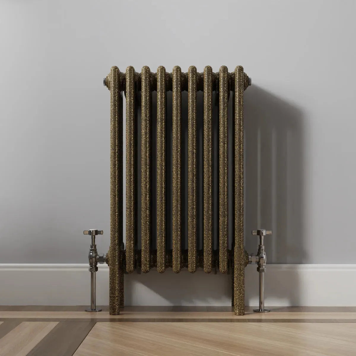 Ferentino - Traditional horizontal column radiator blackened gold