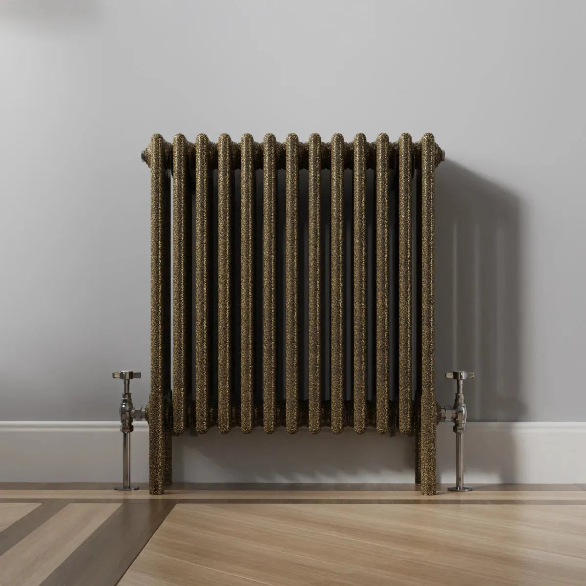 Ferentino - Traditional horizontal column radiator blackened gold