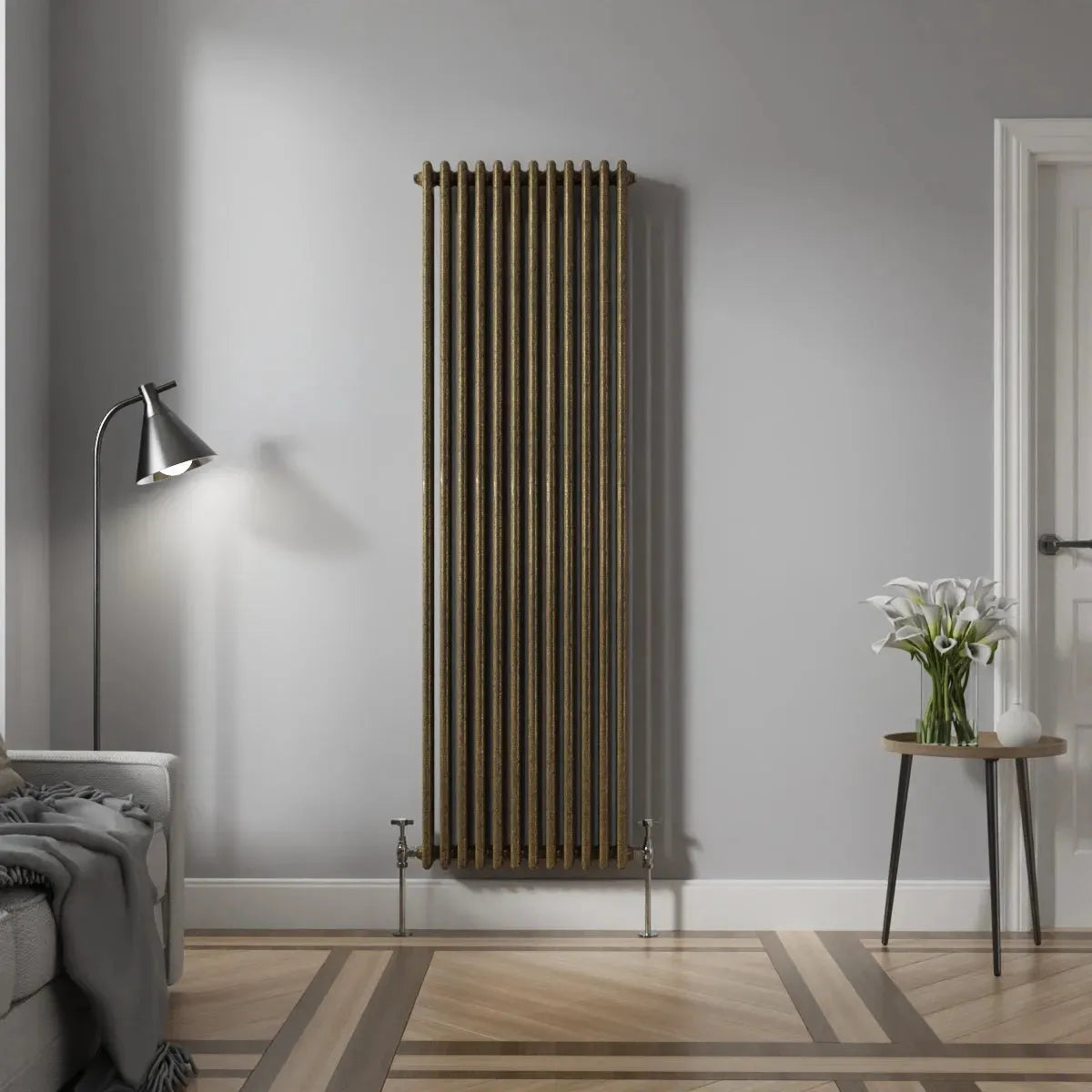 Ferentino - Traditional vertical column radiator blackened gold