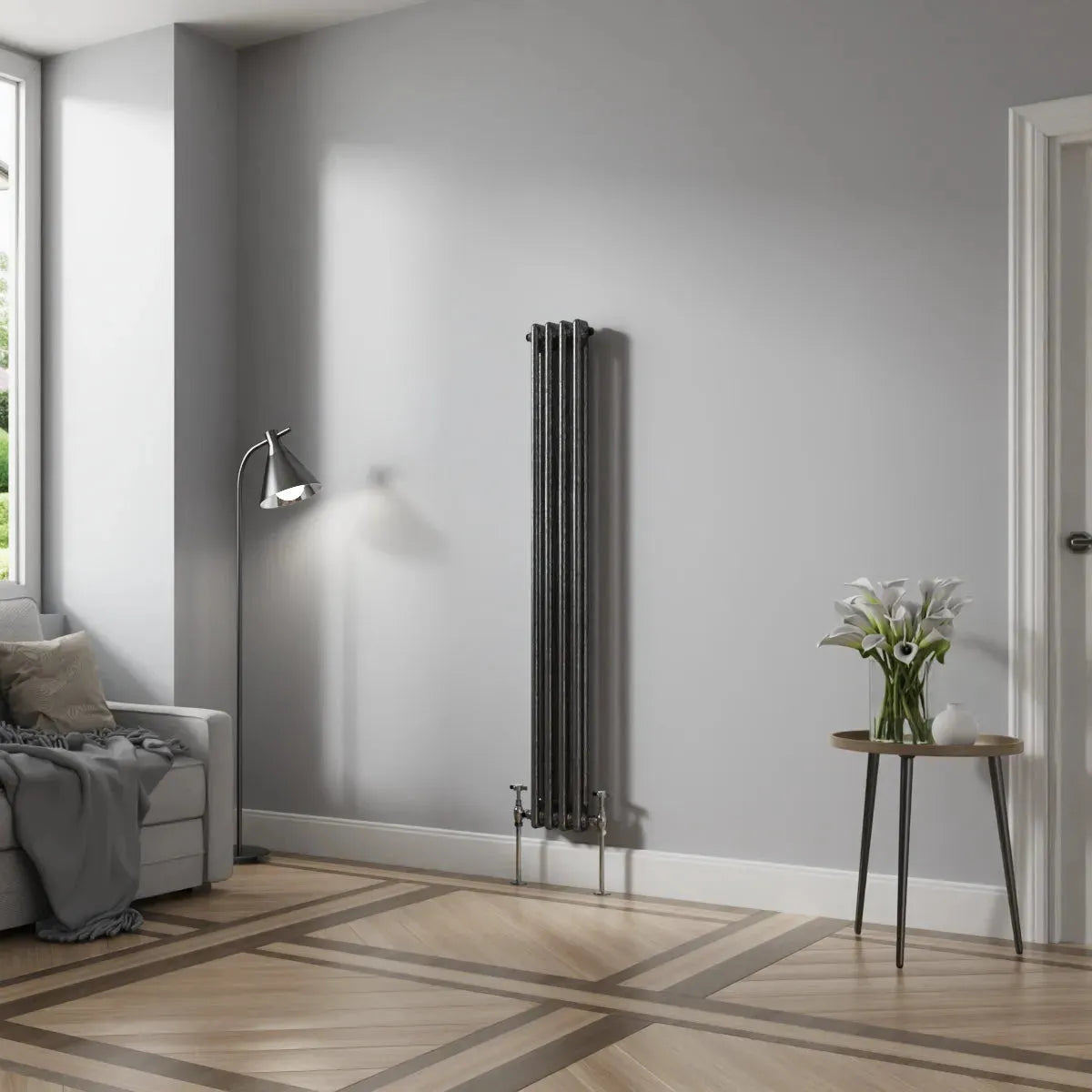 Ferentino - Traditional vertical column radiator blackened silver