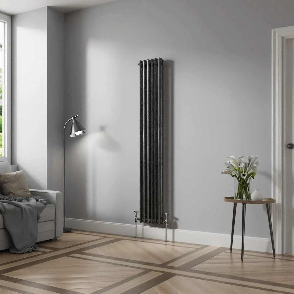 Ferentino - Traditional vertical column radiator blackened silver